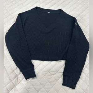 ALO Yoga Black Ribbed V-Neck Cropped Top